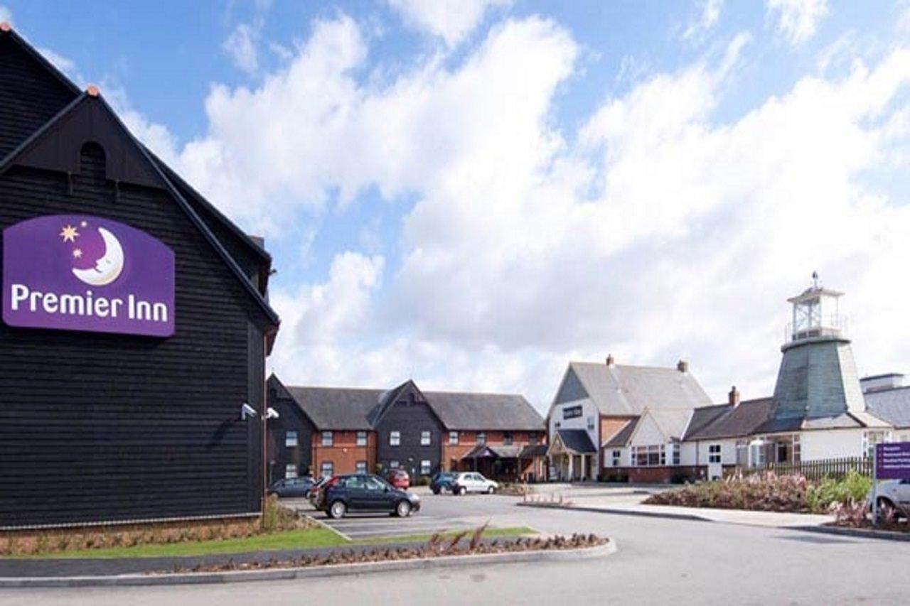 Premier Inn Poole Centre Exteriör bild